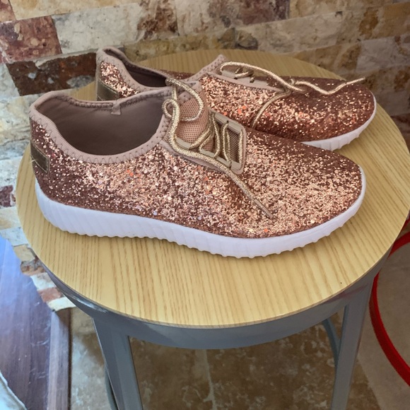 Rose gold sparkle runners - Picture 2 of 3